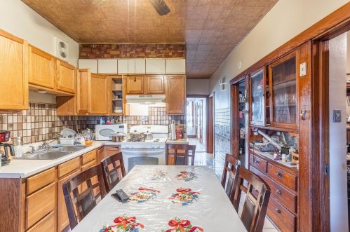 2508 46 Pl, Chicago IL 60609-4402 exterior