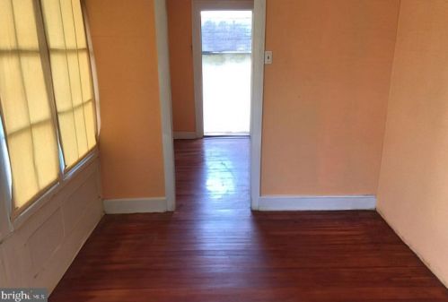 1304 Main St, Darby PA 19023-2619 exterior