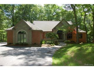 4745 Gallagher Rd, Rochester, MI 48306-1507