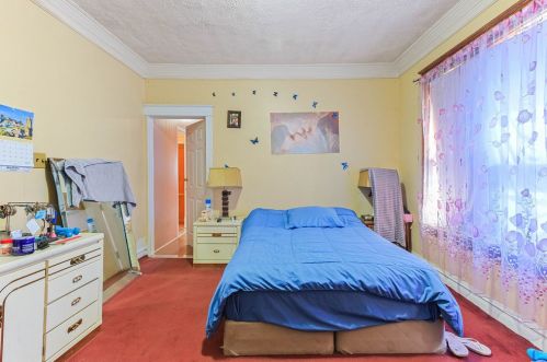 6328 Mozart St, Chicago IL 60659-1521 exterior