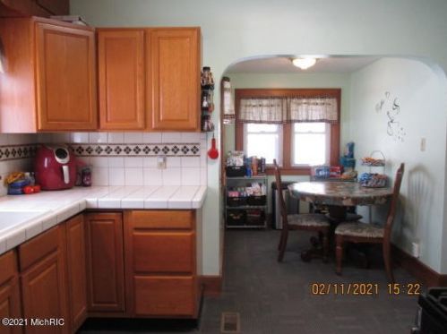 301 Cecil St, Glendora MI 49107-1706 exterior