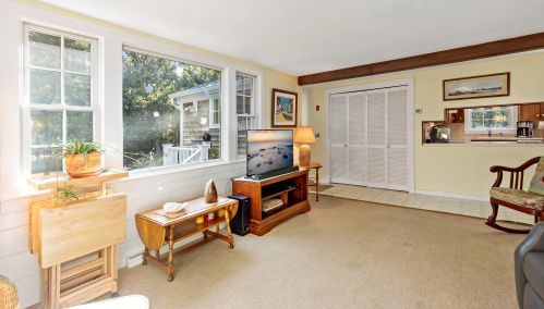 15 Mary Rd, Eastham MA 02642-2927 exterior