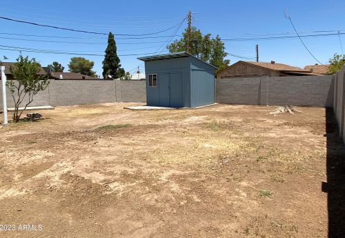 3521 45 Ave, Phoenix AZ 85035-2305 exterior