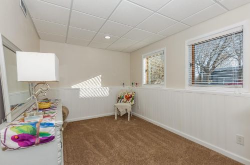 594 Kassel Ln, Chaska MN 55318-1496 exterior