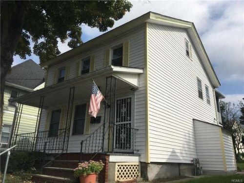 68 Montgomery St, Middletown, NY 10940-4023
