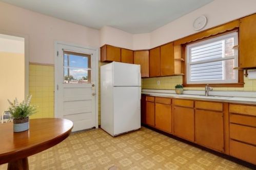 5428 Sawyer Ave, Chicago IL 60632-2624 exterior