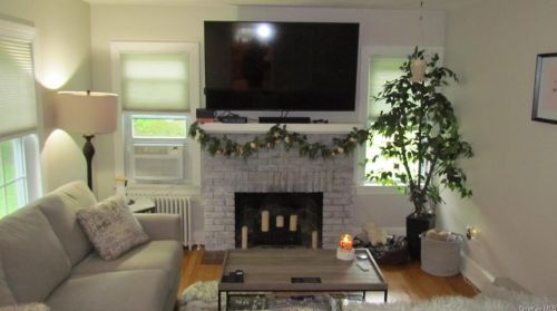 839 Dutchess Tpke, Poughkeepsie, NY 12603-1556