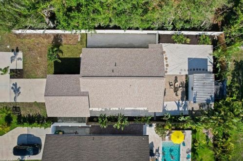 862 95th Ave, Naples FL 34108-2459 exterior