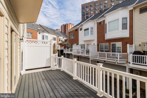 8517 Cameron St, Silver Spring MD 20910-3466 exterior