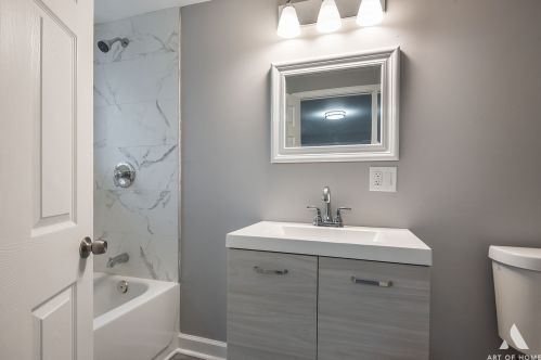 6917 Maplewood Ave, Chicago IL 60622-2857 exterior