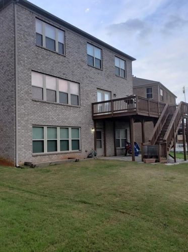 304 Kent Valley Cir, Tucker GA  30084-8493 exterior