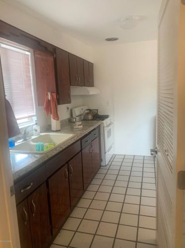 7101 Eastview Dr, Tucson AZ 85710-5516 exterior