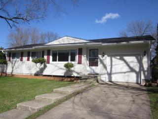 6251 Date St, Kalamazoo, MI 49024-2705