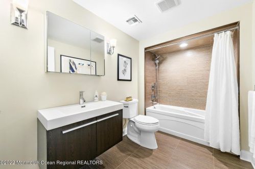 33 Park Ave, Locust NJ  07760-1523 exterior