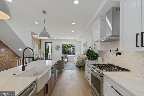 2410 37th St, Washington DC  20007-1835 exterior