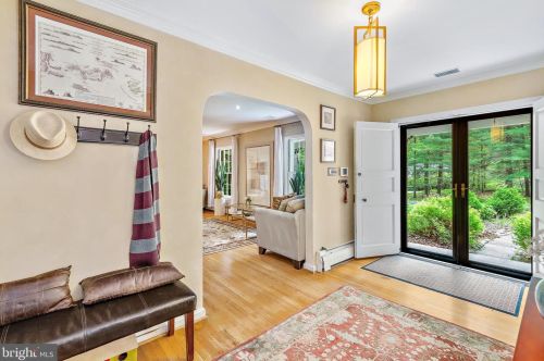 12201 Remington Dr, Silver Spring, MD 20902-1531