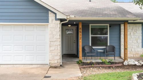 8512 Birmingham Dr, Austin TX  78748-6435 exterior