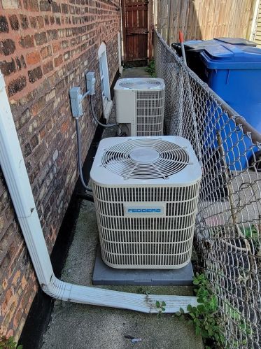 6432 Kilpatrick Ave, Chicago IL 60652-3085 exterior