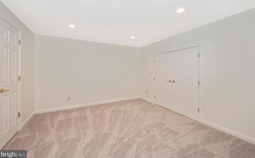 17531 Applewood Pl, Rockville MD 20855-1559 exterior