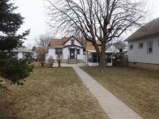 626 62, Milwaukee WI  53219-2141 exterior