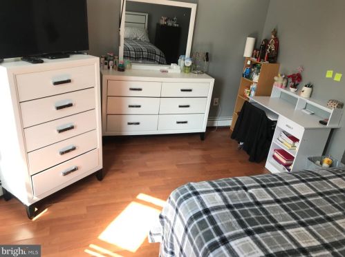 860 Quinton Ave, Trenton NJ 08629-2403 exterior