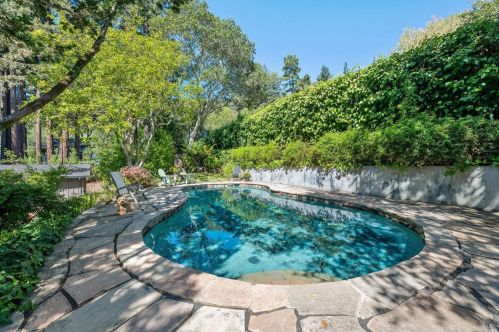 16 Gln Dr, Mill Valley CA 94941-1251 exterior