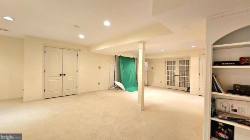 17815 Fraley Farm Rd, Rockville MD 20855-1664 exterior