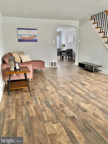 7110 Lynford St, Philadelphia PA 19149-1126 exterior