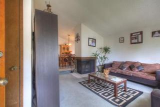 8452 17th Ave, Seattle WA  98106-2306 exterior