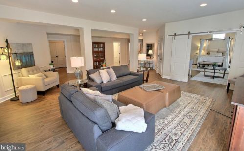 405 Great Falls Rd, Rockville MD  20850-2883 exterior