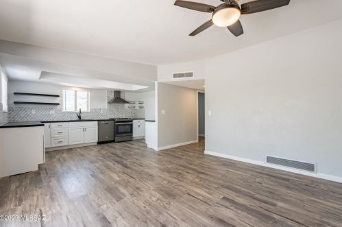 1959 Omar Dr, Tucson AZ  85704-1242 exterior