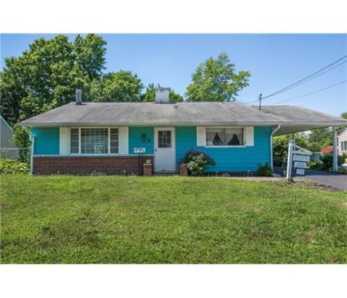 8 Baxter Rd, Edison, NJ 08817-3803