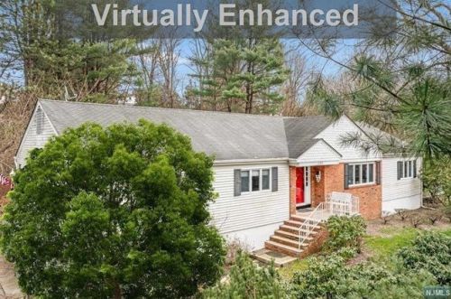 390 Saddle River Rd, Upper Saddle River NJ  07458-1757 exterior