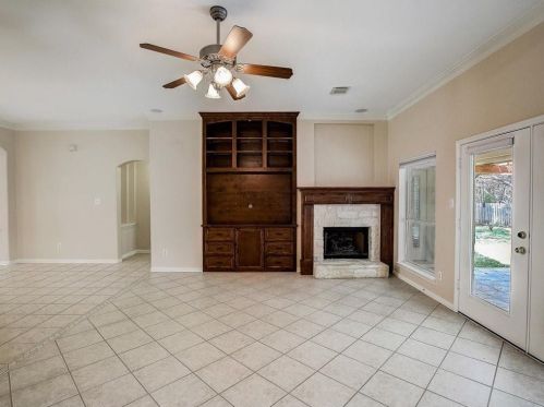 4520 Eagle Feather Dr, Austin TX 78735-6466 exterior