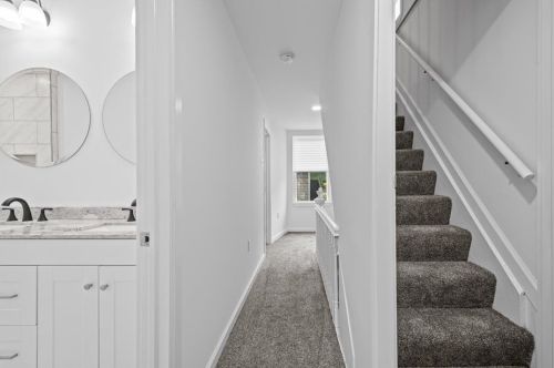 436 Arabella St, Pittsburgh PA  15210-1402 exterior