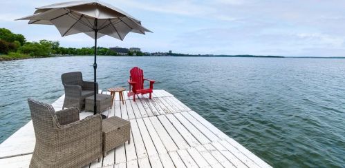 746 Gorham St, Madison WI 53703-1521 exterior