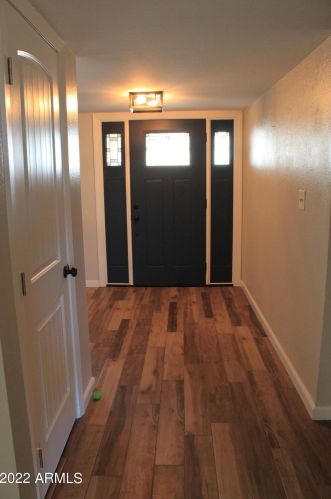 10215 26th St, Phoenix AZ 85050-1906 exterior