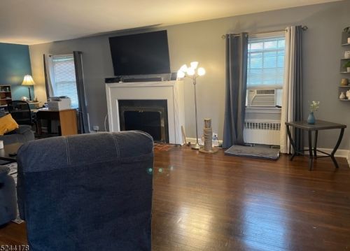 14 Elk Ave, Dover NJ 07801-2505 exterior