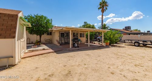 7313 Camino De La Tierra, Tucson AZ  85746-8300 exterior