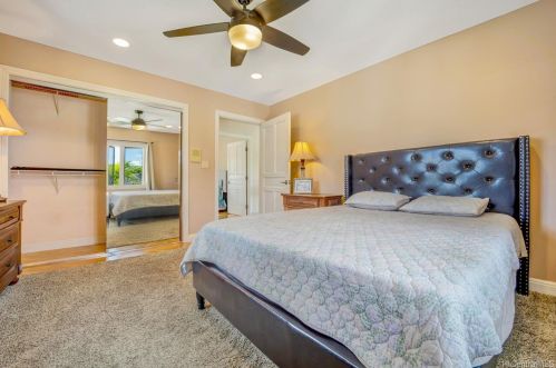 743 Ahukini St, Honolulu HI 96825-2426 exterior