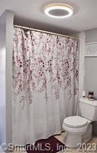 556 Old Colony Rd, Meriden CT  06451-7917 exterior