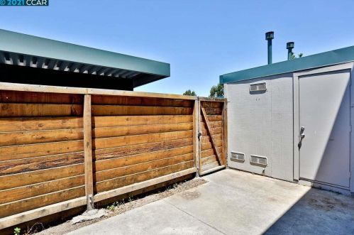 3370 Northwood Dr, Concord CA  94520-7722 exterior