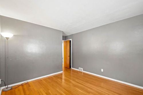 841 Macarthur Dr, Pittsburgh PA 15228-1703 exterior