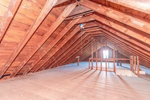 201 Longmeadow St, Springfield MA 01106-1337 exterior