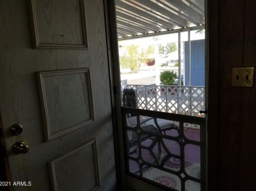 1705 Charleston Ave, Phoenix AZ 85023-1218 exterior