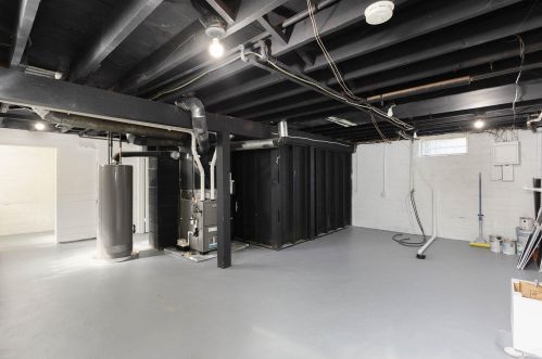 818 Dickinson St, Grand Rapids MI 49507-2042 exterior