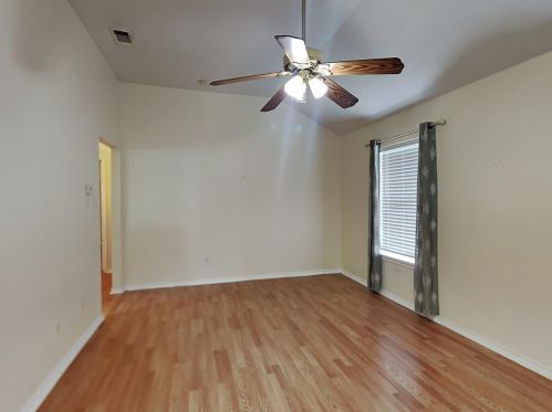 800 Beckley Ave, Dallas TX  75203-1613 exterior