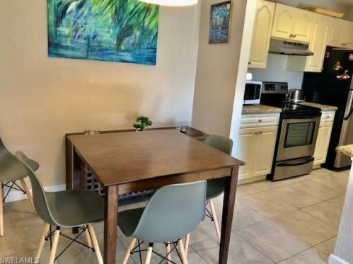 2550 Alafaya Trl, Orlando FL  12107-3607 exterior