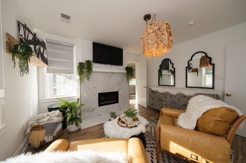 9116 Frankstown Rd, Pittsburgh PA  15235-1433 exterior