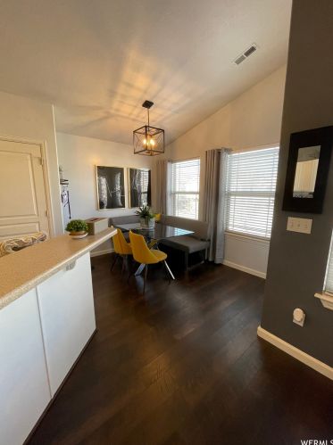 1443 Stone Mdw Dr, Taylorsville UT 84088-4007 exterior